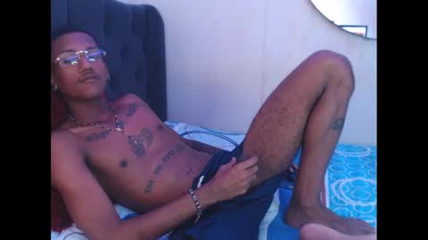 man_san11 online show from December 15, 5:20 pm