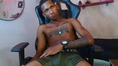 man_san11 online show from October 15, 7:32 pm