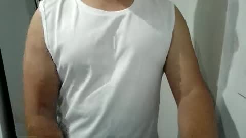 manbroadcasting001 online show from April 28, 7:07 pm