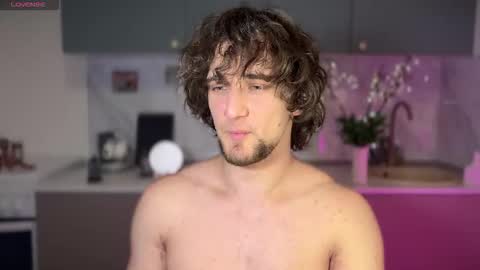 manolein online show from December 13, 8:26 pm