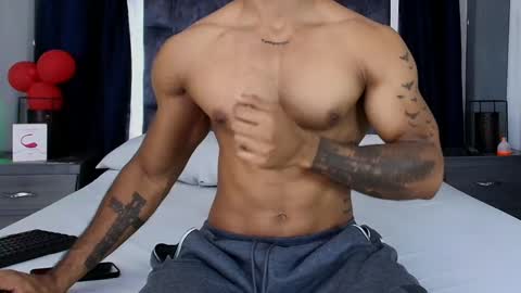 Snapshot of manolo_hot1 chatting on February 6, 2:58 pm Manolo Hot 1 online show from February 6, 2:58 pm