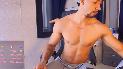 Snapshot of manolo_hot1 chatting on February 11, 2:46 pm Manolo Hot 1 online show from February 11, 2:46 pm