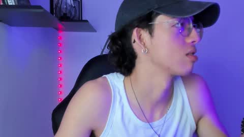 Snapshot of manu_vera8 chatting on February 28, 7:56 pm Manuel online show from February 28, 7:56 pm