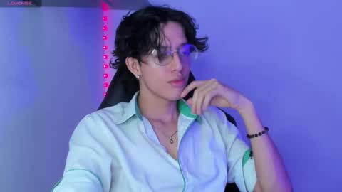 Snapshot of manu_vera8 chatting on March 1, 7:48 pm Manuel online show from March 1, 7:48 pm