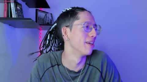 Snapshot of manu_vera8 chatting on March 11, 7:58 pm Manuel online show from March 11, 7:58 pm