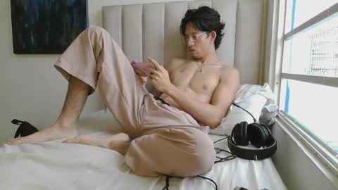 Manuel online show from June 7, 10:17 pm