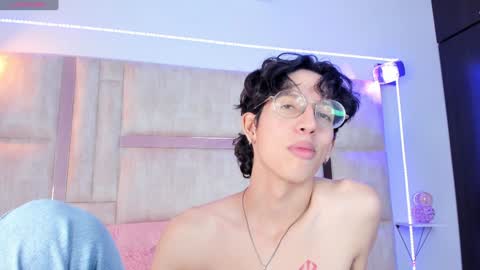 Snapshot of manu_vera8 chatting on December 19, 9:17 pm Manuel online show from December 19, 9:17 pm