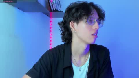 Snapshot of manu_vera8 chatting on February 11, 7:48 pm Manuel online show from February 11, 7:48 pm