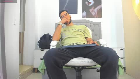 Marc Ruffalo online show from April 4, 11:07 am