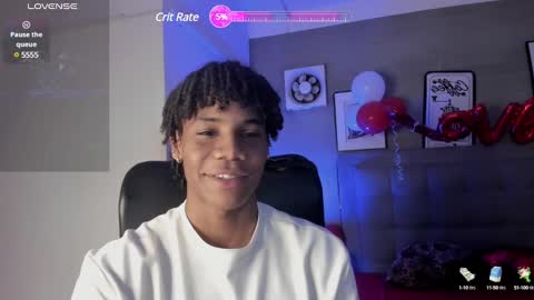 Snapshot of marcelo_dosantos77 chatting on February 17, 3:36 am MARCELO online show from February 17, 3:36 am