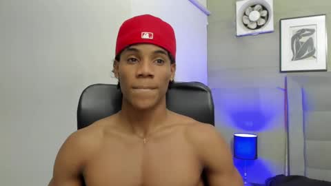 Snapshot of marcelo_dosantos77 chatting on January 27, 3:58 am MARCELO online show from January 27, 3:58 am