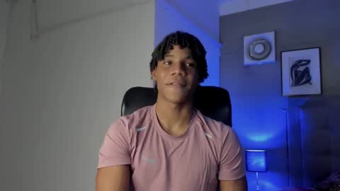Snapshot of marcelo_dosantos77 chatting on December 13, 3:38 am MARCELO online show from December 13, 3:38 am