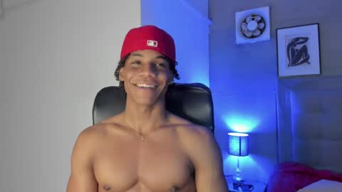 Snapshot of marcelo_dosantos77 chatting on February 2, 3:54 am MARCELO online show from February 2, 3:54 am