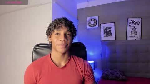 Snapshot of marcelo_dosantos77 chatting on February 22, 3:45 am MARCELO online show from February 22, 3:45 am