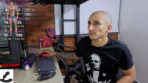 Marck  Independent model  online show from April 1, 3:08 am