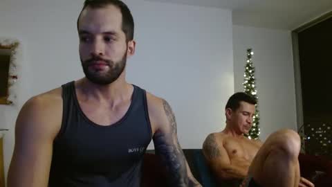 Snapshot of marcoandpolo01 chatting on December 13, 2:43 am Marco Polo online show from December 13, 2:43 am