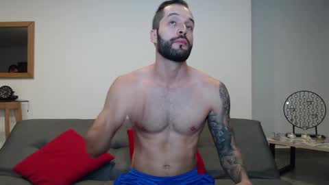 Snapshot of marcoandpolo01 chatting on February 9, 11:46 pm Marco Polo online show from February 9, 11:46 pm