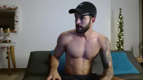 Snapshot of marcoandpolo01 chatting on December 18, 3:37 am Marco Polo online show from December 18, 3:37 am