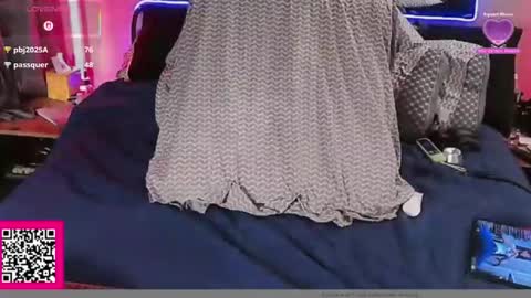 marctheslut online show from March 21, 8:30 am