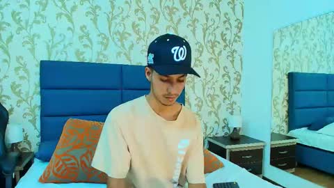 Snapshot of marcus_jeron chatting on September 23, 2:44 am marcus_jeron online show from September 23, 2:44 am