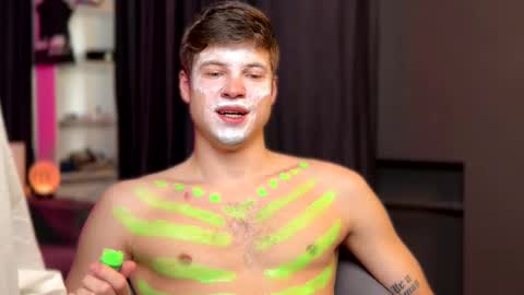 marcus_paradise online show from October 31, 11:13 am