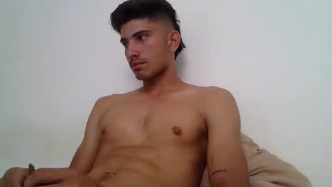 mariobrosss517470 online show from March 11, 7:47 pm