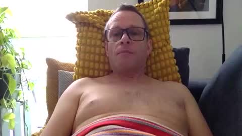 Little Mark online show from April 27, 8:11 am