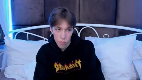 Snapshot of mark_branston chatting on October 3, 11:04 am Mark online show from October 3, 11:04 am