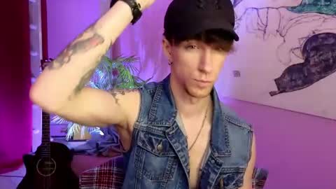 mark_caron online show from June 18, 12:32 pm