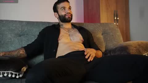 Mark online show from October 30, 9:27 pm