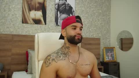 Snapshot of mark_hazze chatting on January 14, 1:04 am Mark online show from January 14, 1:04 am