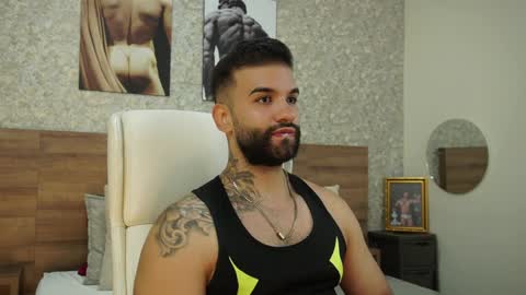 Snapshot of mark_hazze chatting on January 3, 8:43 pm Mark online show from January 3, 8:43 pm