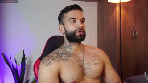 Mark online show from November 13, 10:03 pm