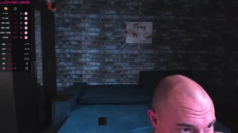 Mark online show from November 11, 9:47 am