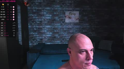 Mark online show from December 5, 4:19 am