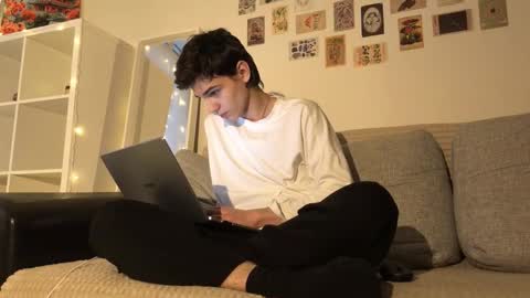 Mark online show from October 29, 1:36 pm