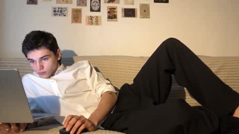 Snapshot of mark_romal chatting on October 18, 12:32 pm Mark online show from October 18, 12:32 pm