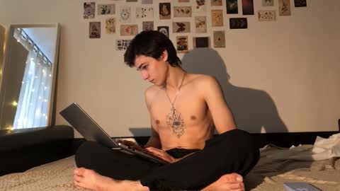 Mark online show from October 22, 9:46 am