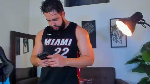 mark_x23 online show from June 11, 5:49 am