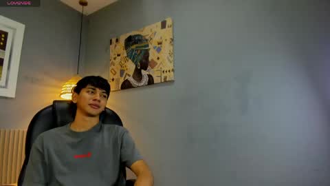 markbowie online show from April 26, 4:15 pm