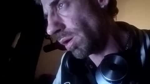 markinhobro online show from May 1, 1:43 am