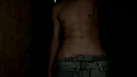 mark online show from April 16, 8:31 pm