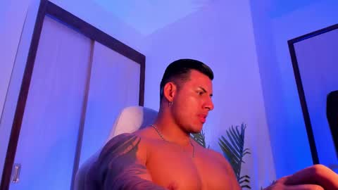 Snapshot of markus_blass chatting on February 27, 12:08 am markus... Y online show from February 27, 12:08 am