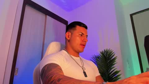 Snapshot of markus_blass chatting on February 23, 10:31 pm markus... Y online show from February 23, 10:31 pm