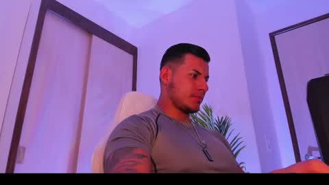Snapshot of markus_blass chatting on March 7, 11:47 pm markus... Y online show from March 7, 11:47 pm