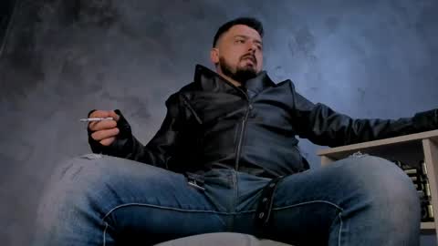 MARK online show from April 21, 12:00 pm