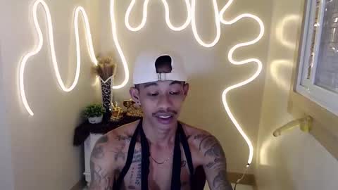 marlmoreno10 online show from January 9, 4:40 am