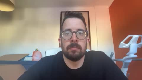 married_bod online show from June 1, 9:42 am