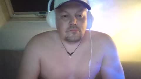 mars0481 online show from March 19, 4:10 pm