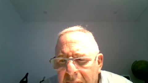martin_1947 online show from May 9, 6:42 pm